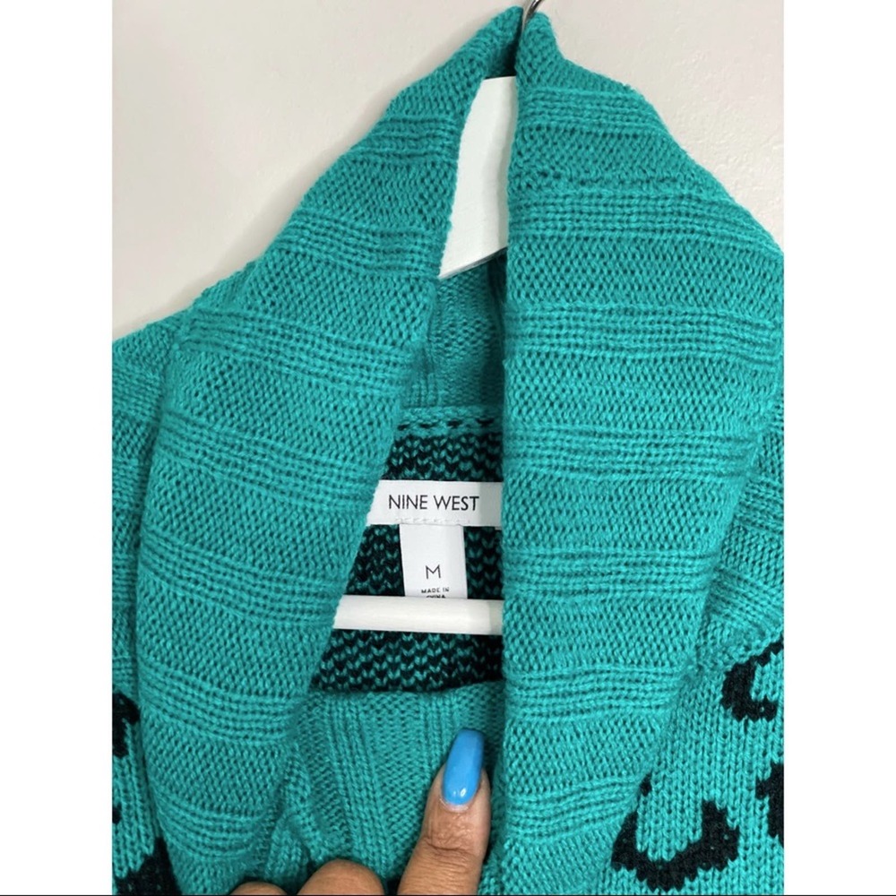 NINE WEST | NWT Teal Animal Print Turtleneck Sweater | M - Picture 4 of 4